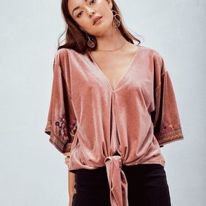 NWT Lovestitch tie front top